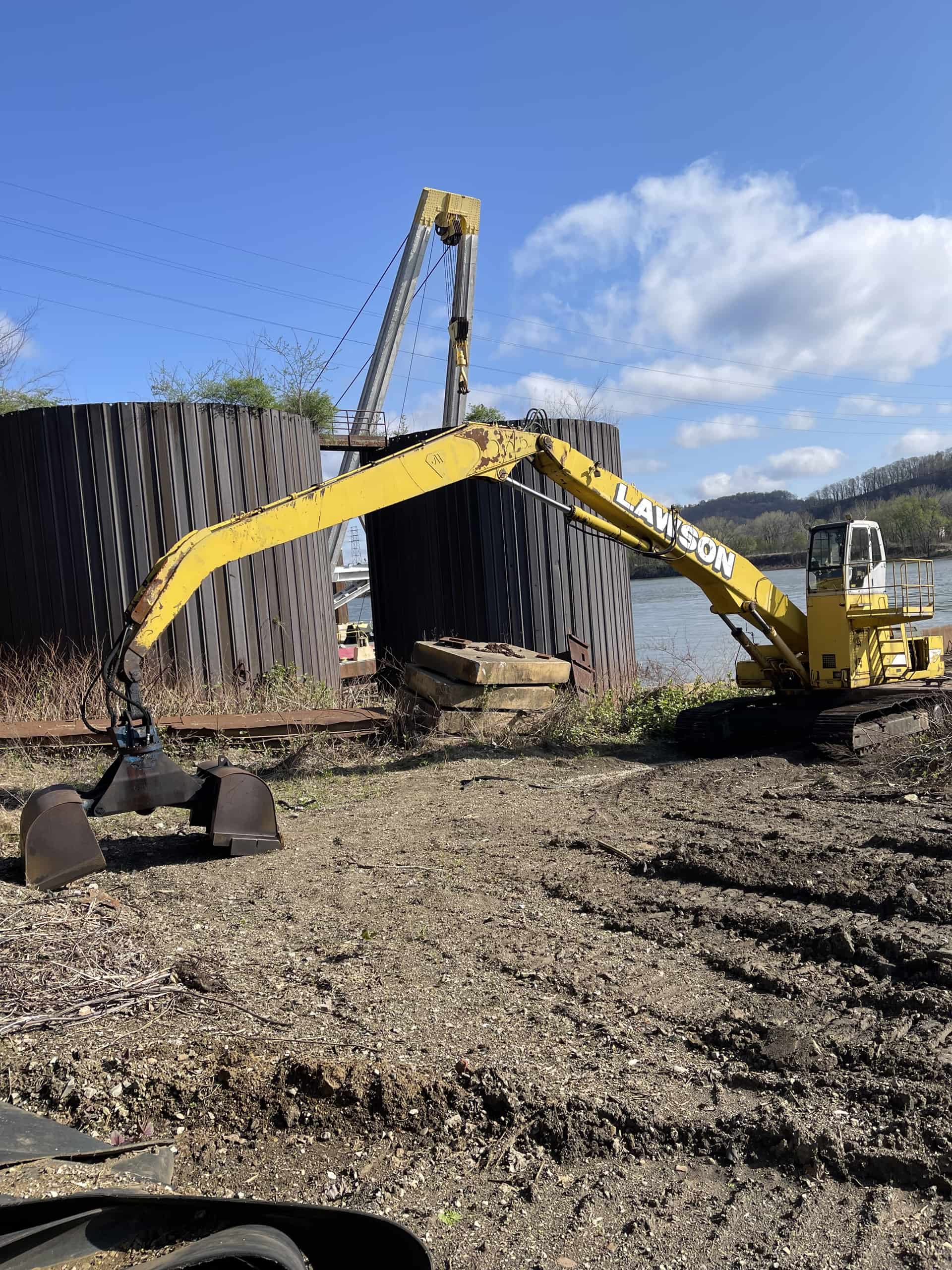 Kobelco SK 400 Main Photo min